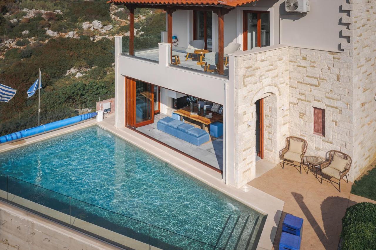 פלאקה Villa Almy מראה חיצוני תמונה