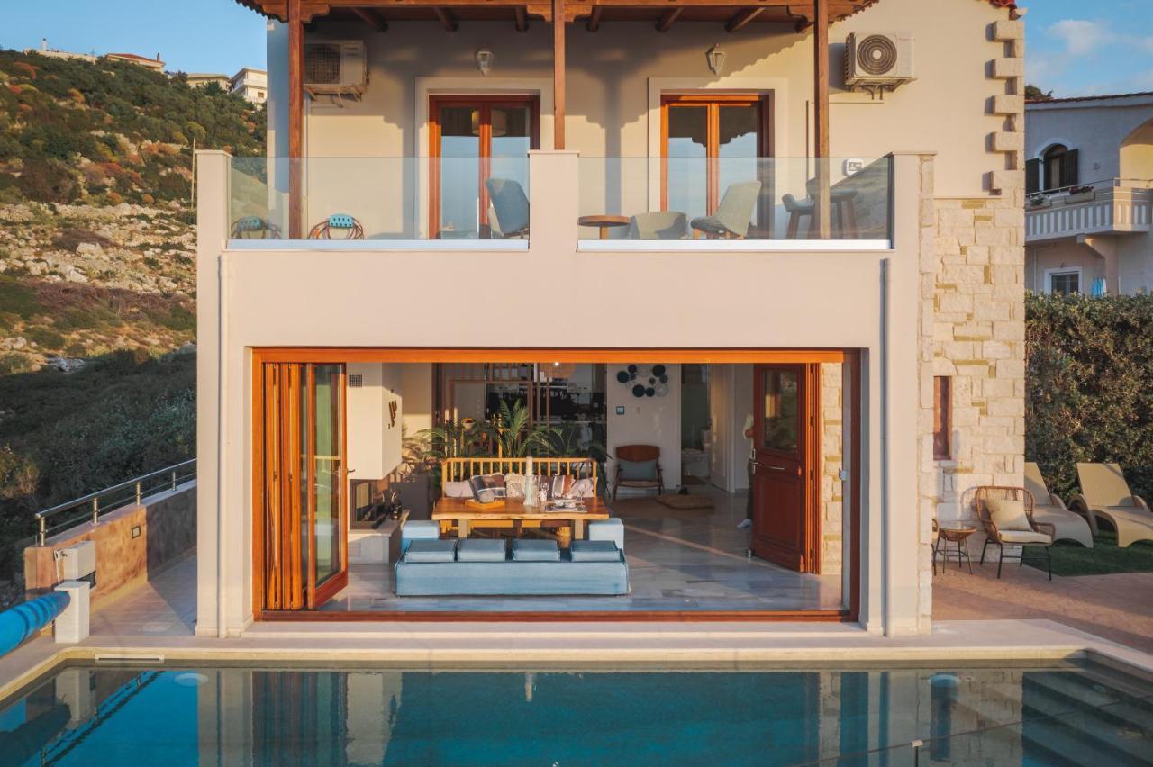פלאקה Villa Almy מראה חיצוני תמונה