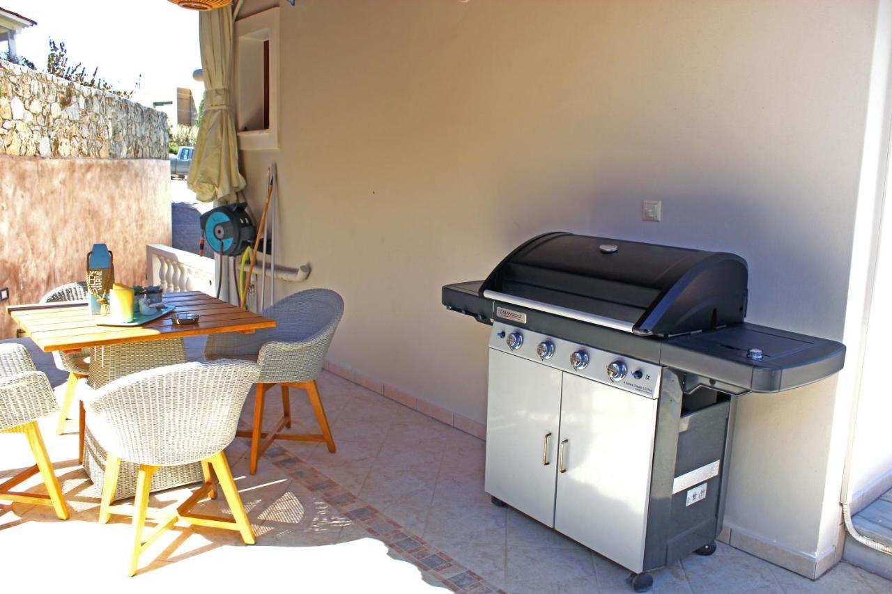 פלאקה Villa Almy מראה חיצוני תמונה
