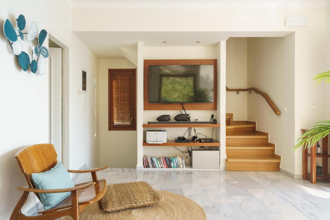 פלאקה Villa Almy מראה חיצוני תמונה