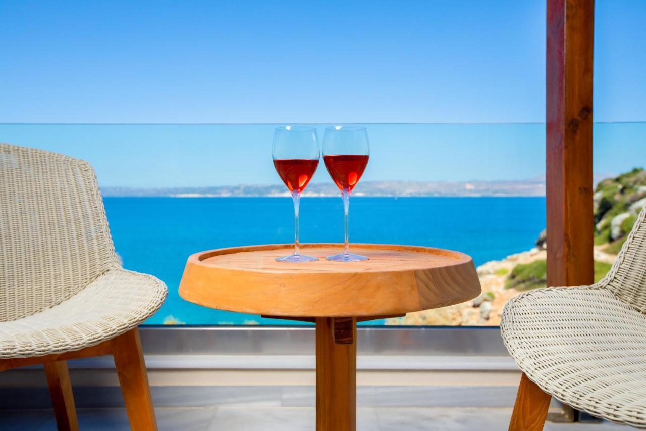 פלאקה Villa Almy מראה חיצוני תמונה