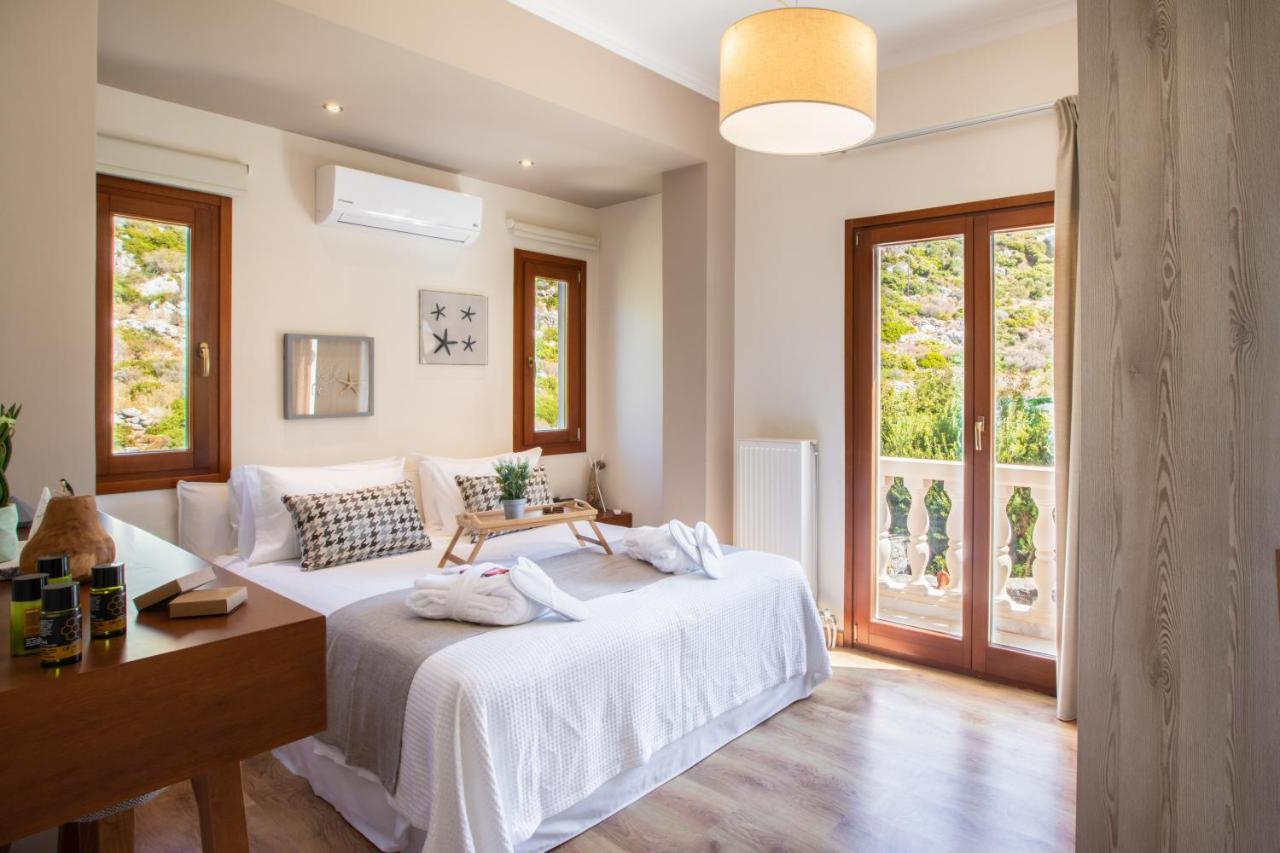 פלאקה Villa Almy מראה חיצוני תמונה